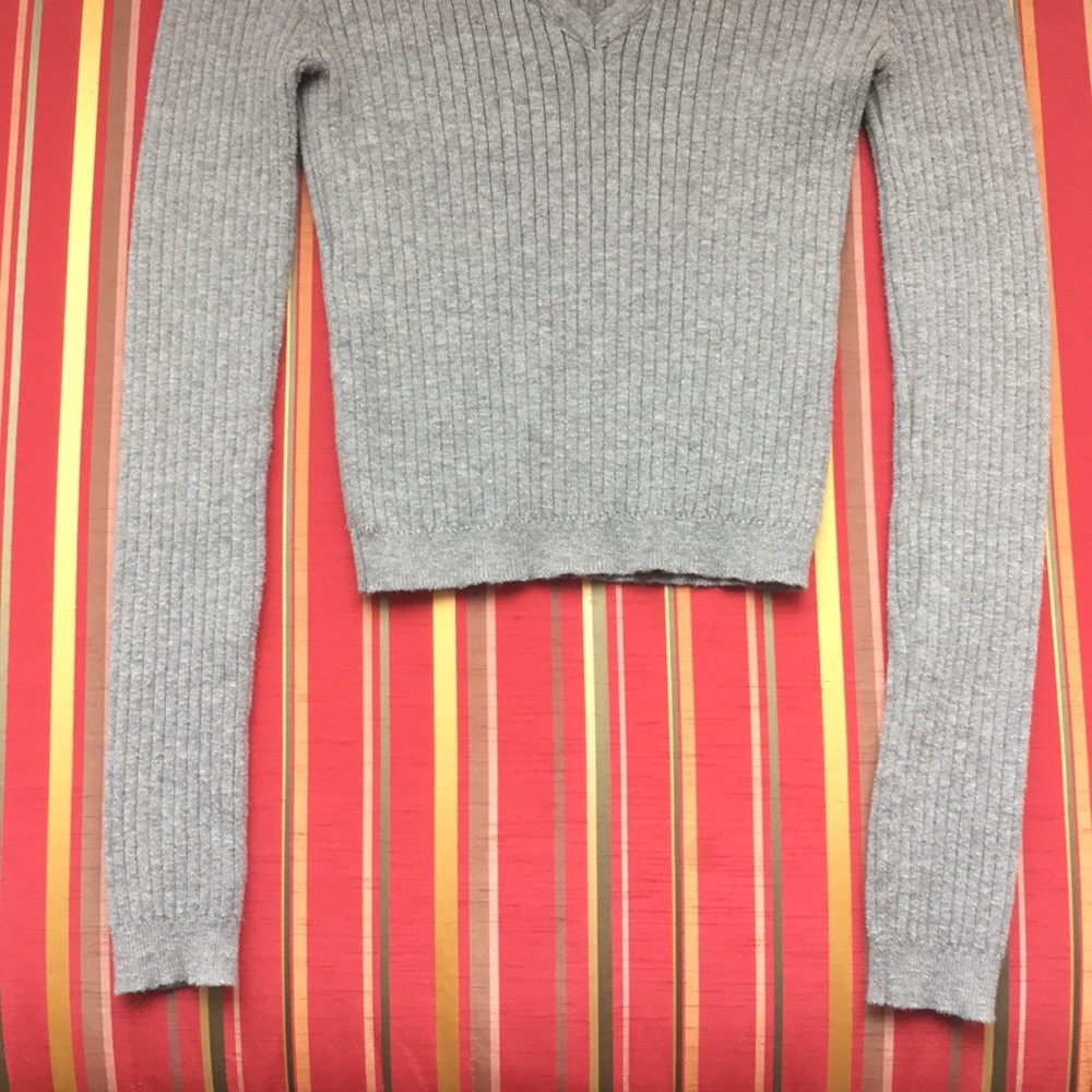 Forever 21 Long Sleeve Crop Top - Picture 6 of 10